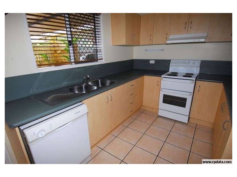 West End QLD 4810