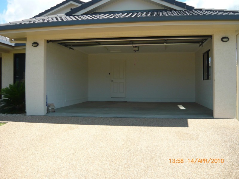 Bushland Beach QLD 4818