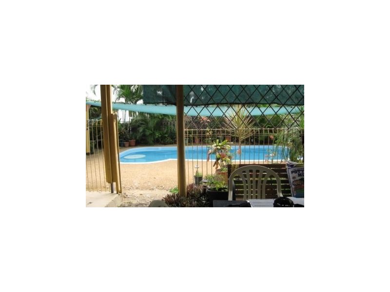 28 Coral Street, Saunders Beach QLD 4818