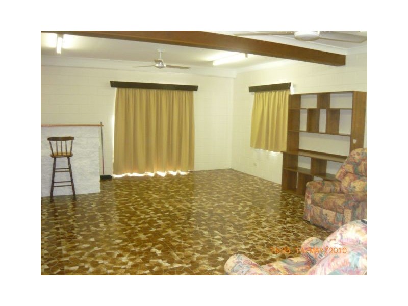 Pimlico QLD 4812