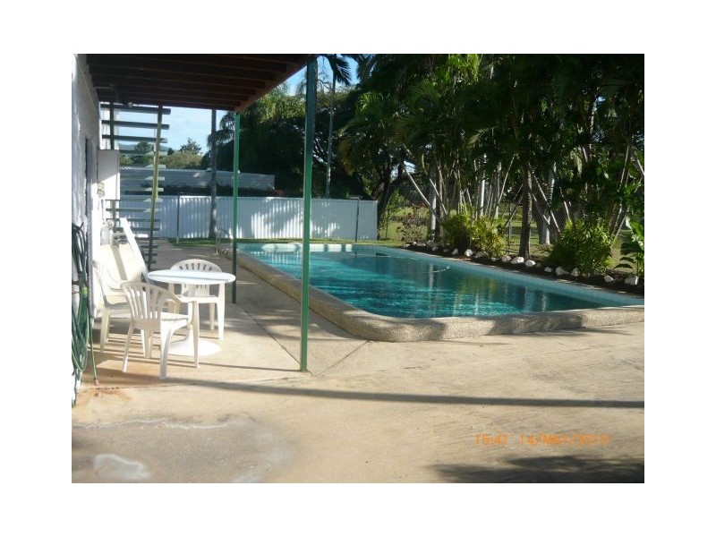 Pimlico QLD 4812