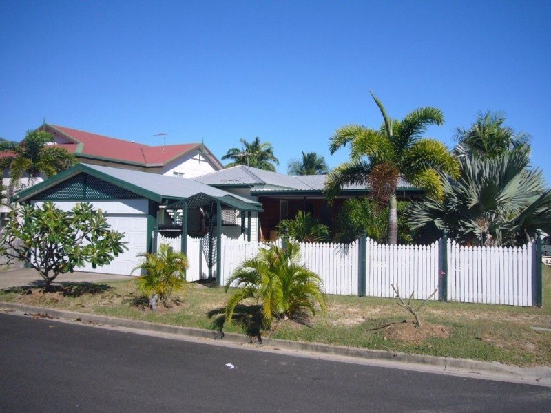 40 Henry Street, West End QLD 4810