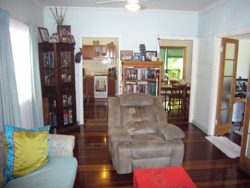 40 Henry Street, West End QLD 4810