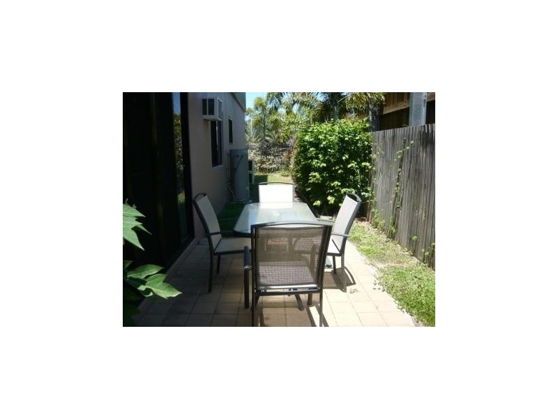 Pimlico QLD 4812