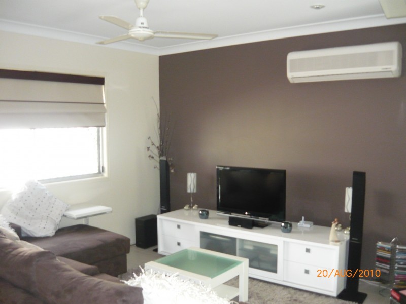 Pimlico QLD 4812
