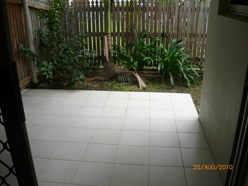 Pimlico QLD 4812