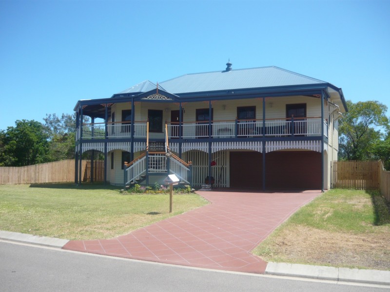 Bushland Beach QLD 4818