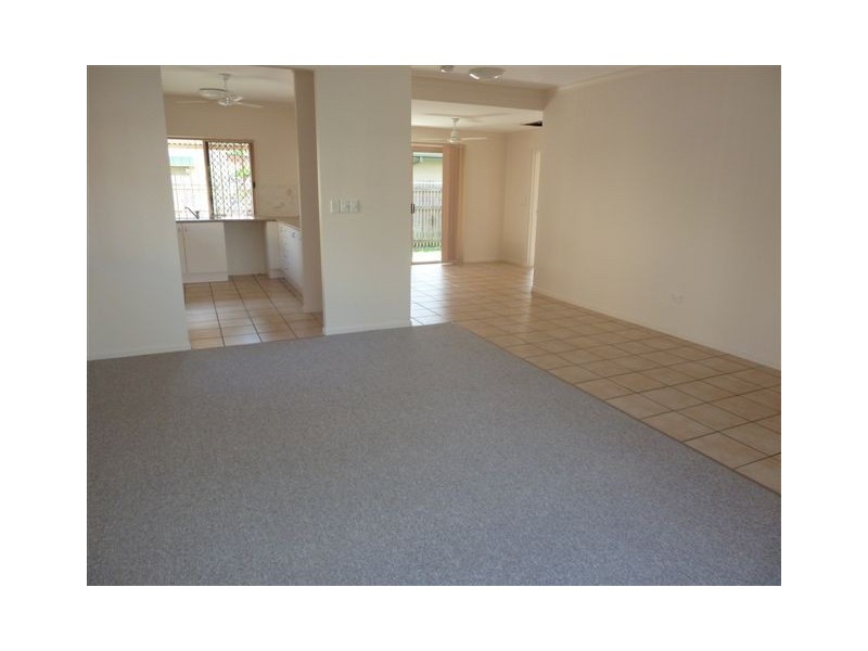 1/5 XAVIER COURT, Railway Estate QLD 4810