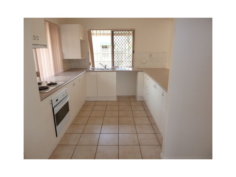 1/5 XAVIER COURT, Railway Estate QLD 4810