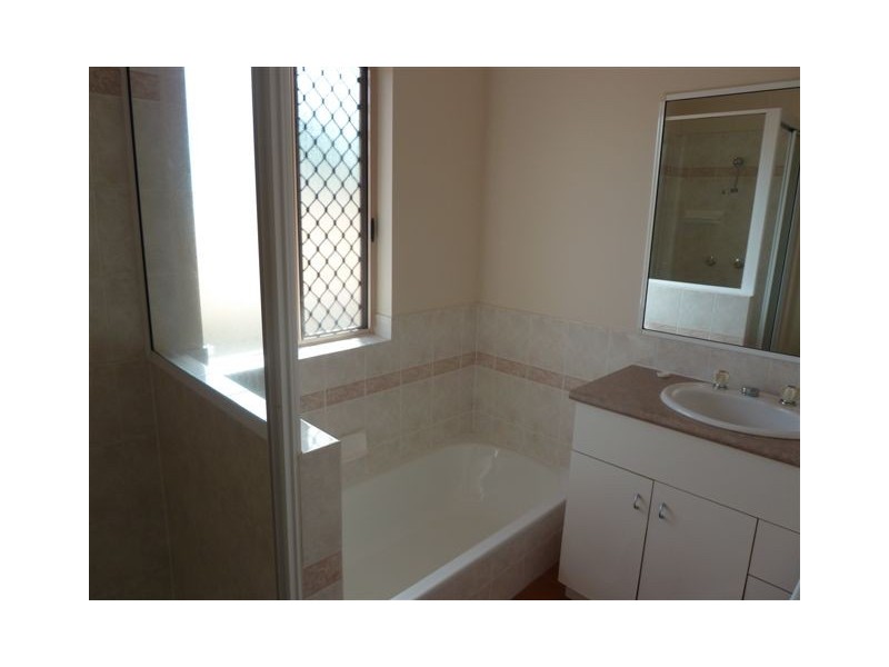 1/5 XAVIER COURT, Railway Estate QLD 4810