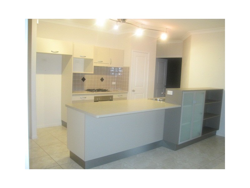 16 ROMBOLI COURT, Burdell QLD 4818