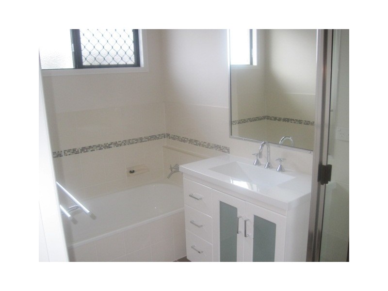 16 ROMBOLI COURT, Burdell QLD 4818