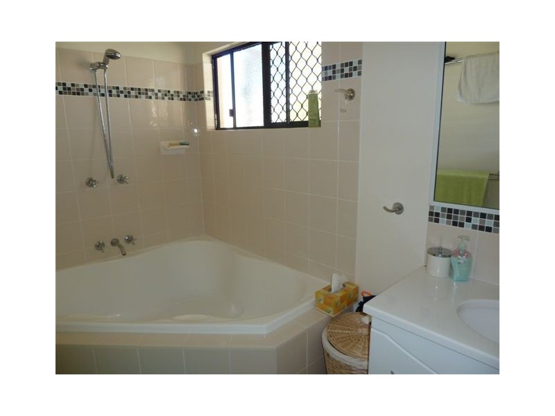 Hermit Park QLD 4812