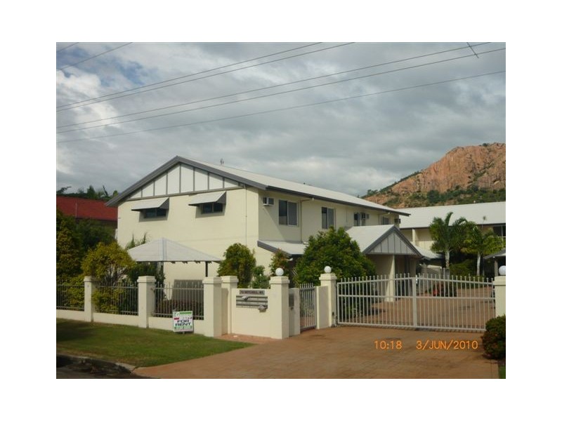 10/78 Mitchell Street, North Ward QLD 4810