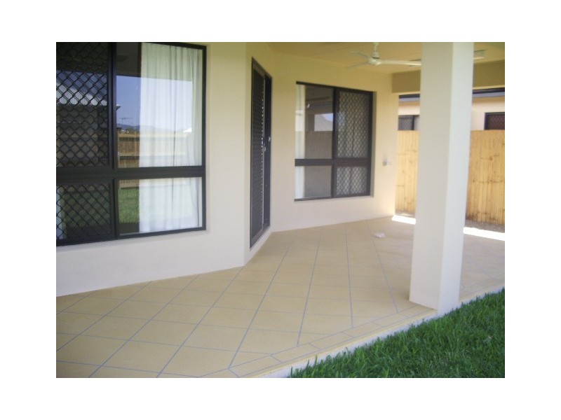 Bohle Plains QLD 4817