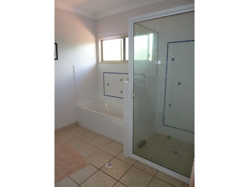 186 RIVERPARK DRIVE, Annandale QLD 4814