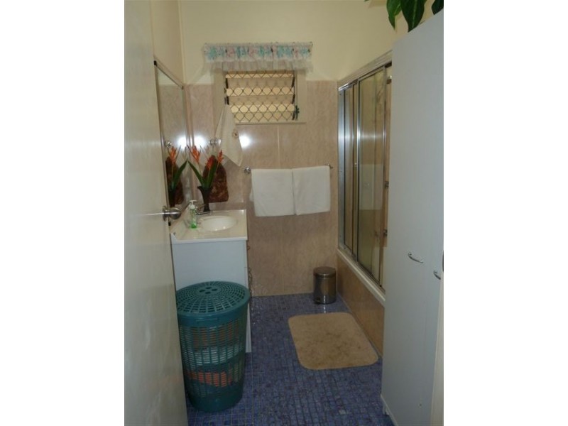 17 Illoura St, Cranbrook QLD 4814