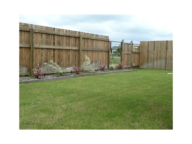 Bohle Plains QLD 4817