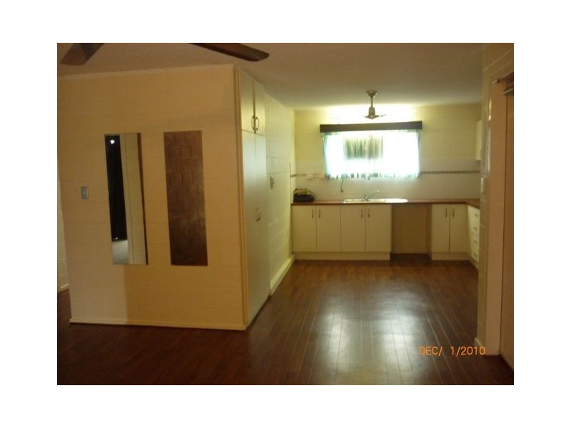 West End QLD 4810