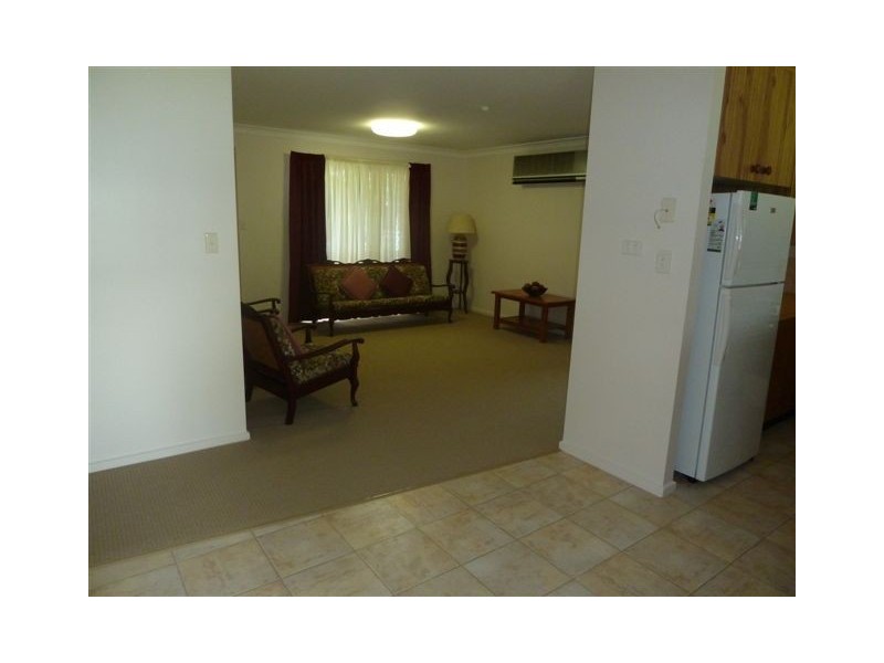 30 CANTERBURY ROAD, Kirwan QLD 4817