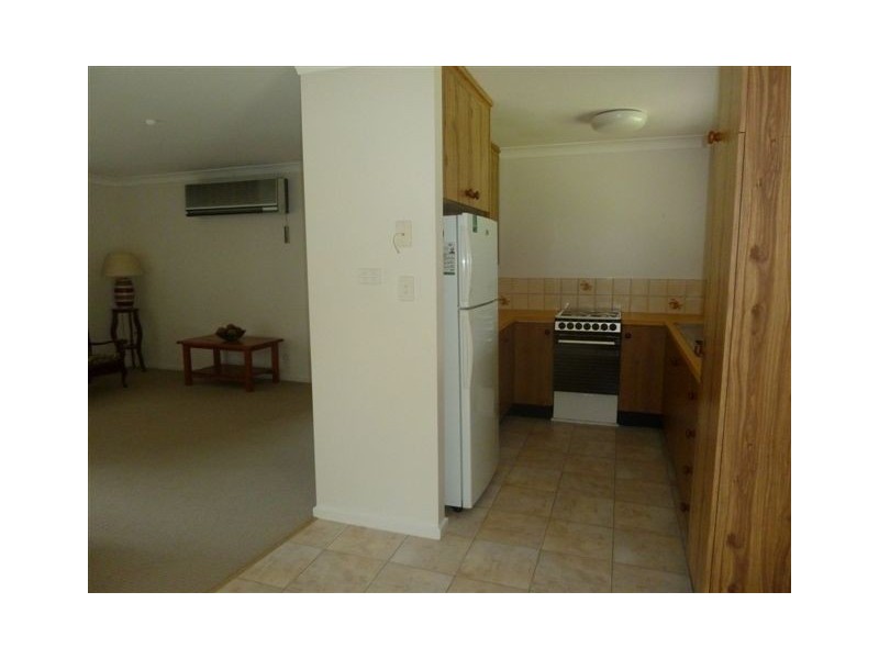 30 CANTERBURY ROAD, Kirwan QLD 4817