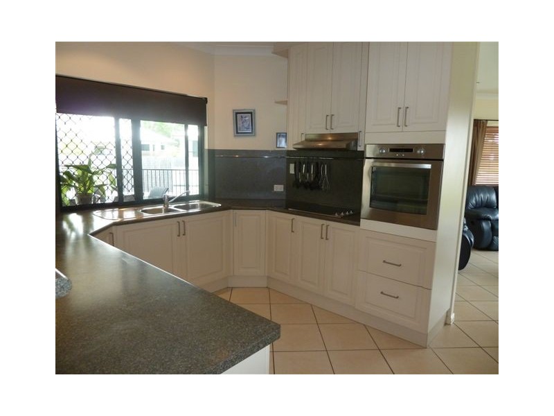 39 Sheerwater Pde, Douglas QLD 4814