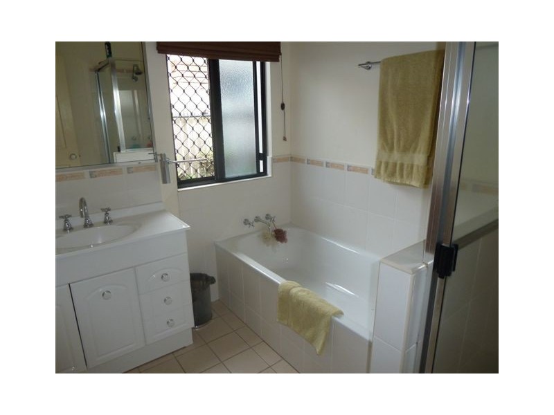 39 Sheerwater Pde, Douglas QLD 4814