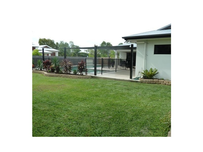 39 Sheerwater Pde, Douglas QLD 4814