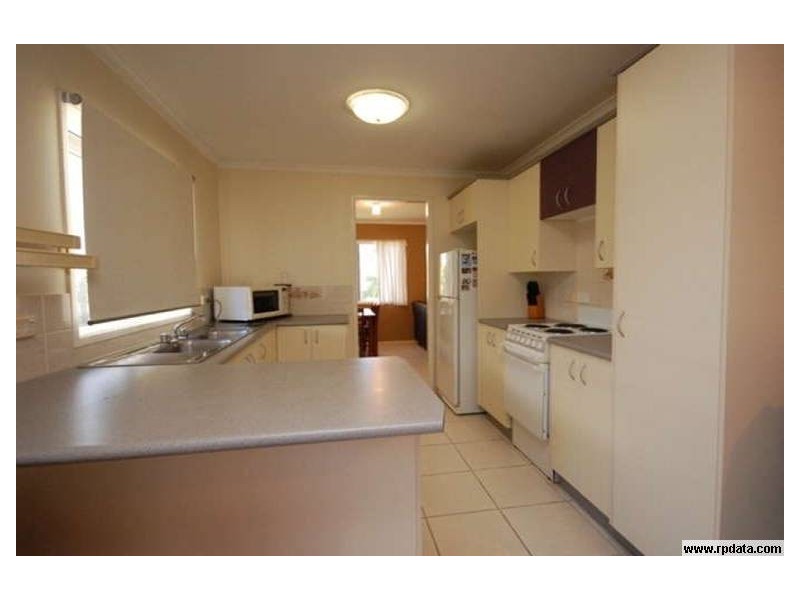 12 Courtney Street, Cranbrook QLD 4814