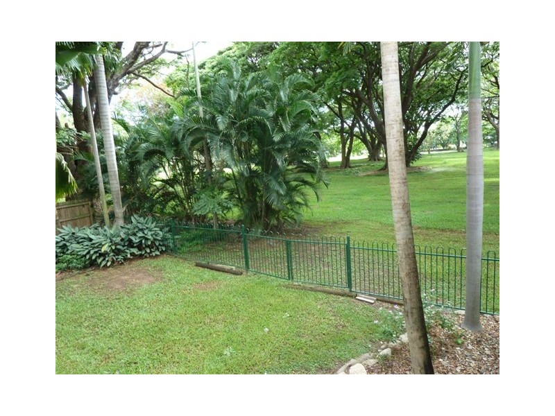 1 FARRAR STREET, Mundingburra QLD 4812