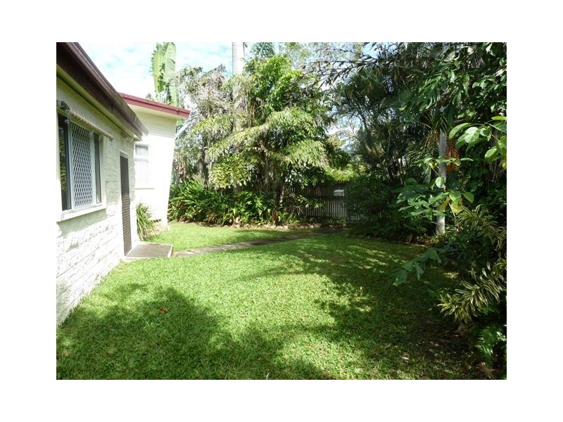 27 Kelso Street, Aitkenvale QLD 4814