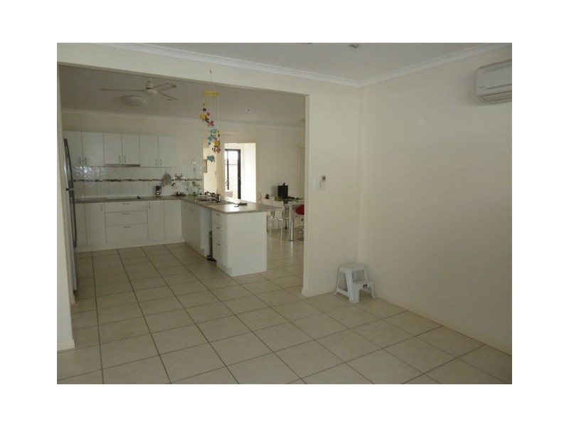 27 Waterfront Pde, Idalia QLD 4811