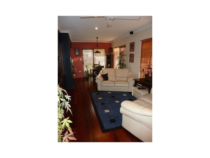 1/44 Grosvenor Street, Pimlico QLD 4812