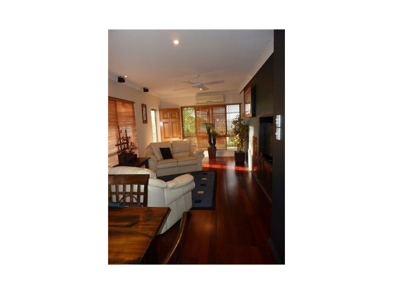 1/44 Grosvenor Street, Pimlico QLD 4812