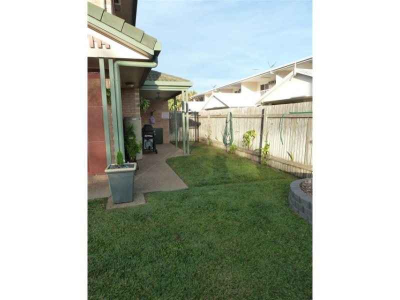 1/44 Grosvenor Street, Pimlico QLD 4812