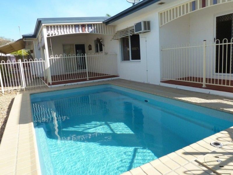 4 Brinkley Court, Mount Louisa QLD 4814