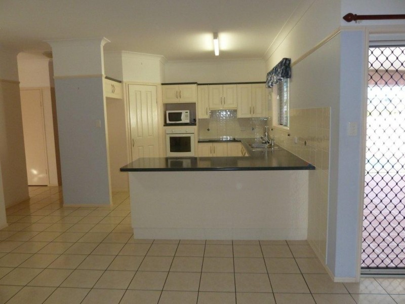 4 Brinkley Court, Mount Louisa QLD 4814