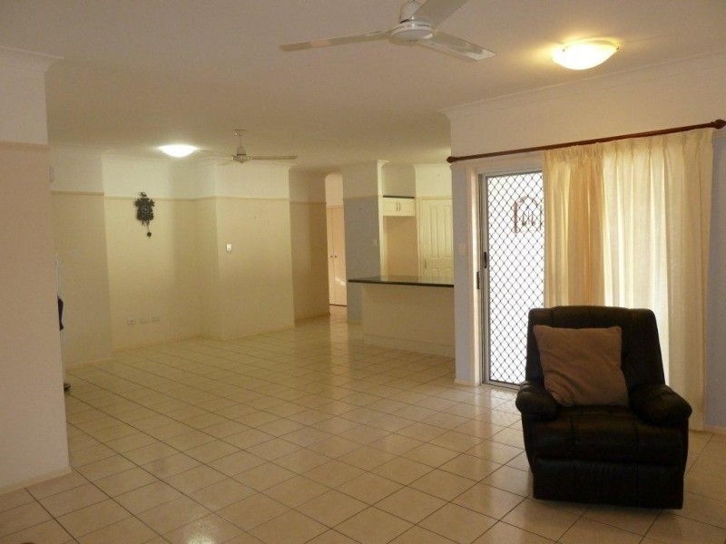 4 Brinkley Court, Mount Louisa QLD 4814