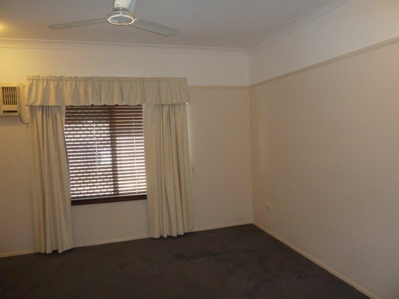 4 Brinkley Court, Mount Louisa QLD 4814