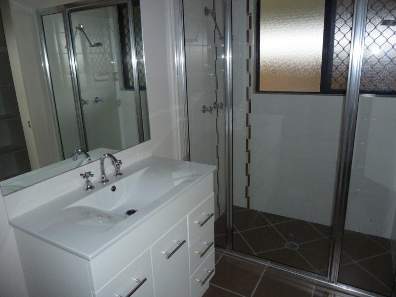 32 Paddington Tce, Douglas QLD 4814