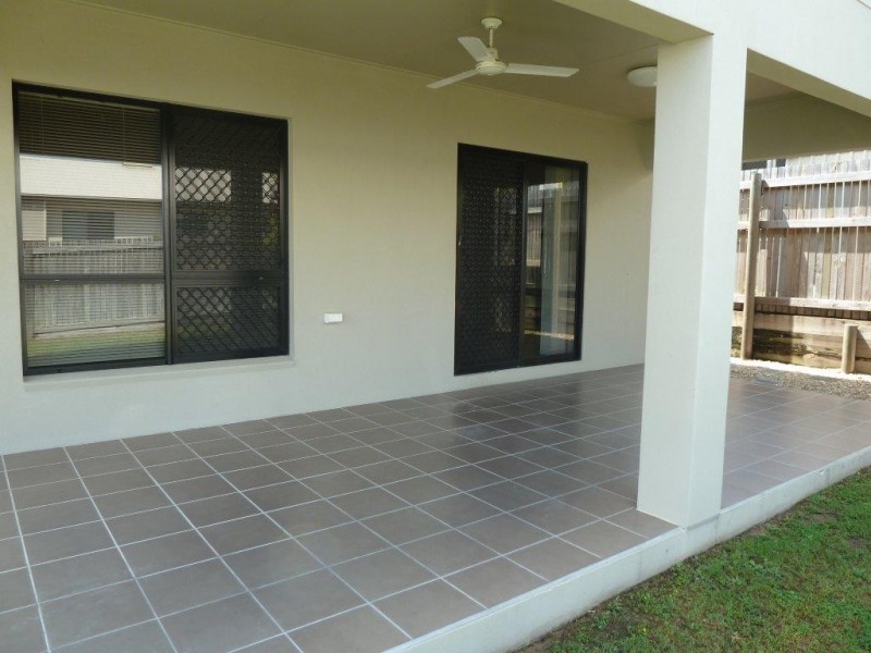 32 Paddington Tce, Douglas QLD 4814