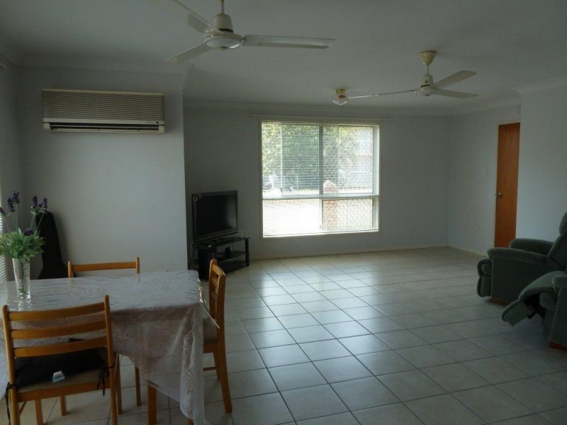 1/8 Derby Street, Pimlico QLD 4812