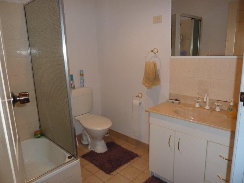 2/47 Bayswater Road, Hyde Park QLD 4812