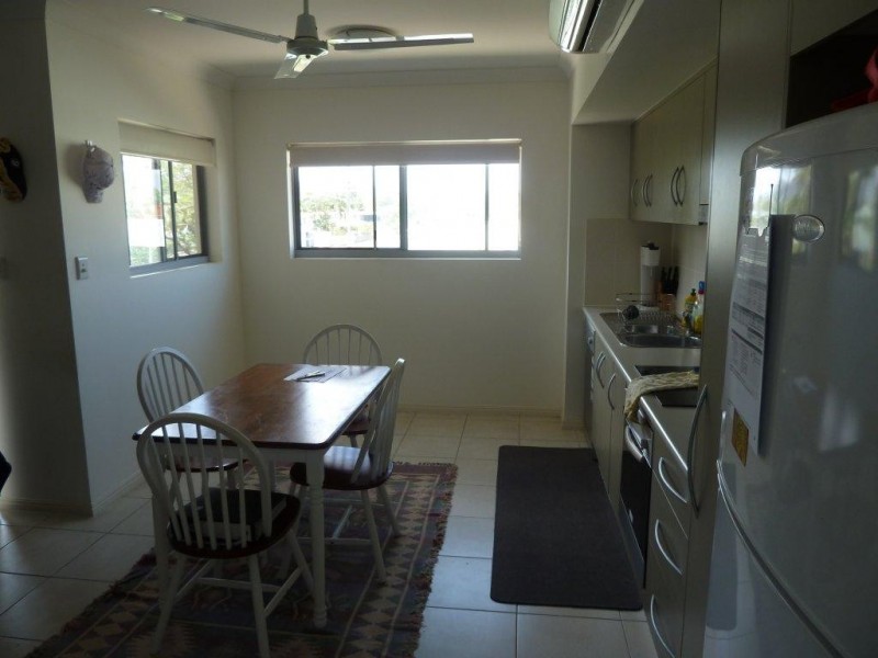 8/13 Albert Street, Cranbrook QLD 4814