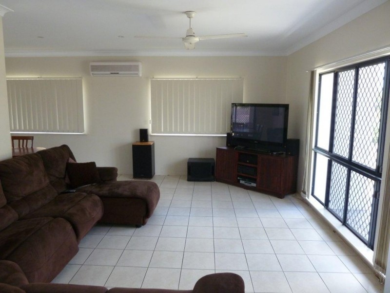 15 Bel Air Ave, Kirwan QLD 4817