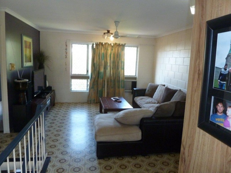 4/21 Leigh Street, West End QLD 4810