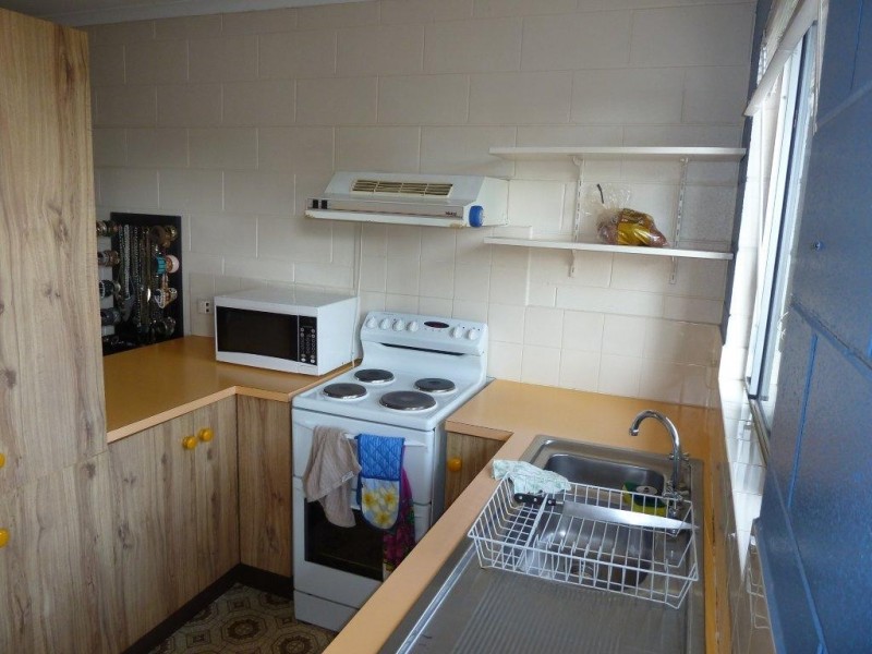 4/21 Leigh Street, West End QLD 4810