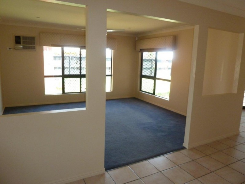 55 Martinez Ave, West End QLD 4810