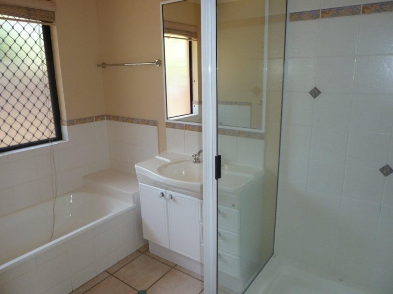 55 Martinez Ave, West End QLD 4810