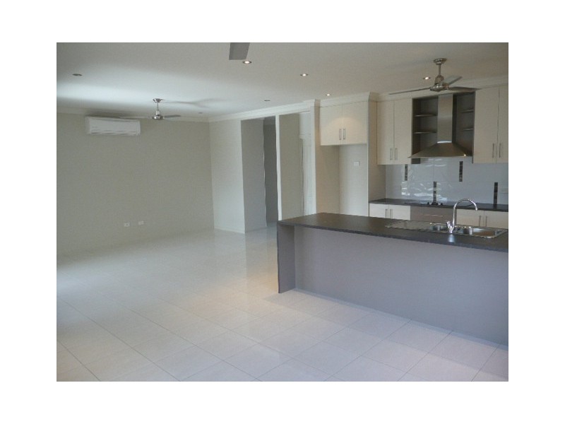 43 Scrubwren Circuit, Bohle Plains QLD 4817